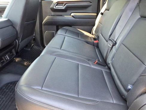 Used 2024 GMC Sierra 1500 SLT RWD image 13