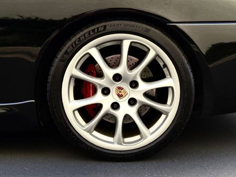 Used 2004 Porsche 911 GT3 image 31