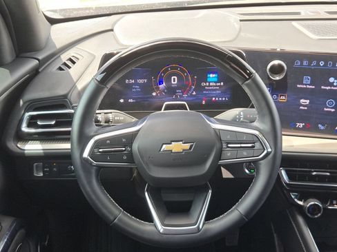 Used 2024 Chevrolet Traverse LT w/ Enhanced Driving Package FWD image 13