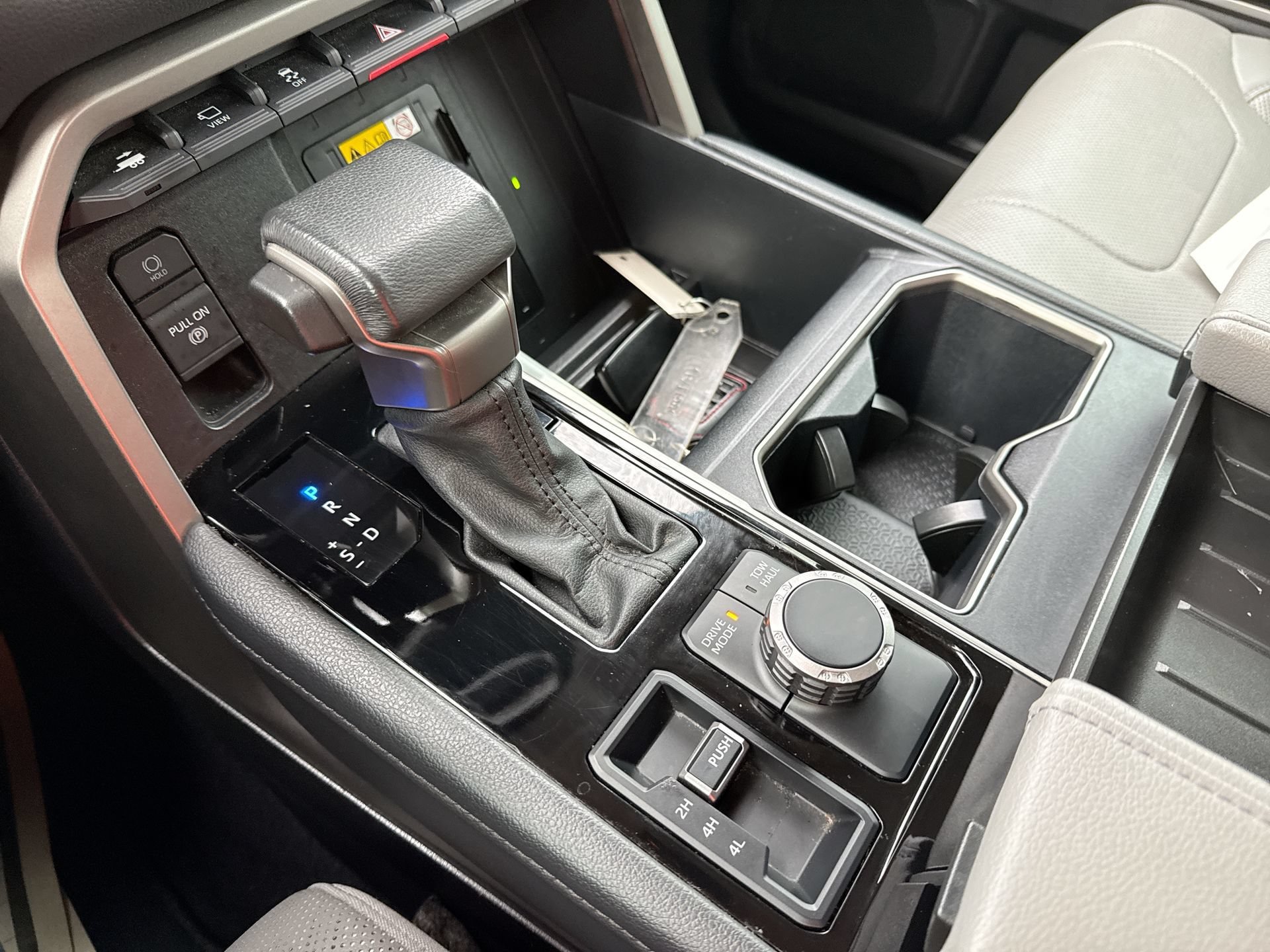 Used 2023 Toyota Tundra Limited AWD/4WD image 21