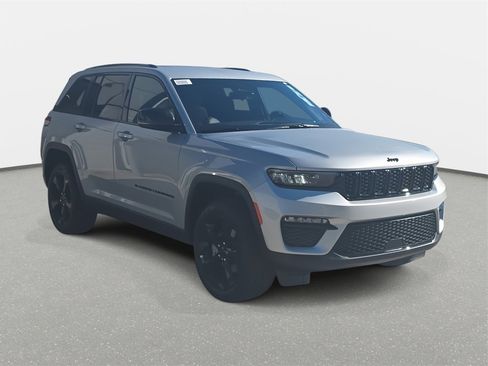 New 2025 Jeep Grand Cherokee Limited w/ Black Appearance Package image 3