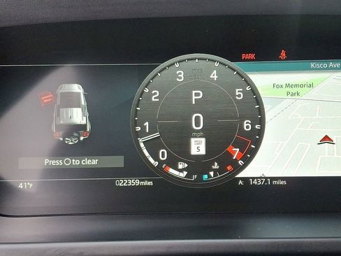 Used 2024 Land Rover Defender 110 S image 22