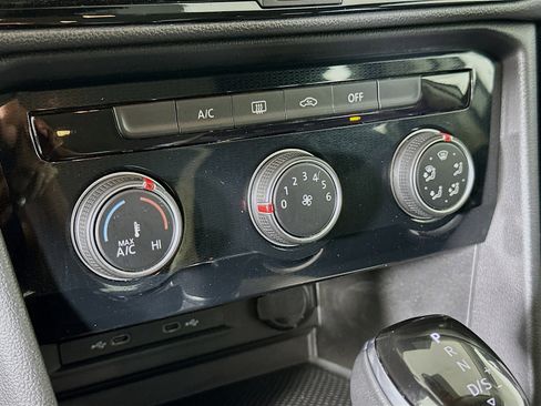 Used 2025 Volkswagen Taos S image 23