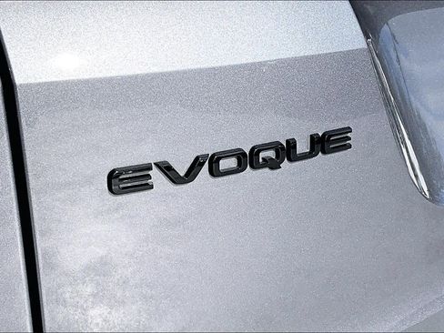 Used 2024 Land Rover Range Rover Evoque Dynamic SE AWD/4WD image 17