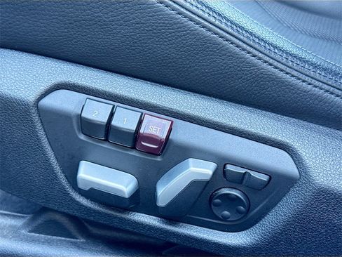 Used 2016 BMW M3 image 31