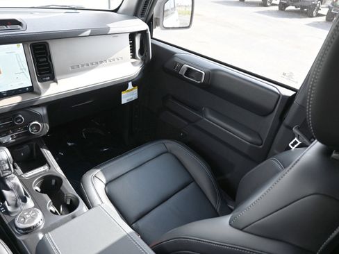 New 2026 Ford Bronco Outer Banks AWD/4WD image 35