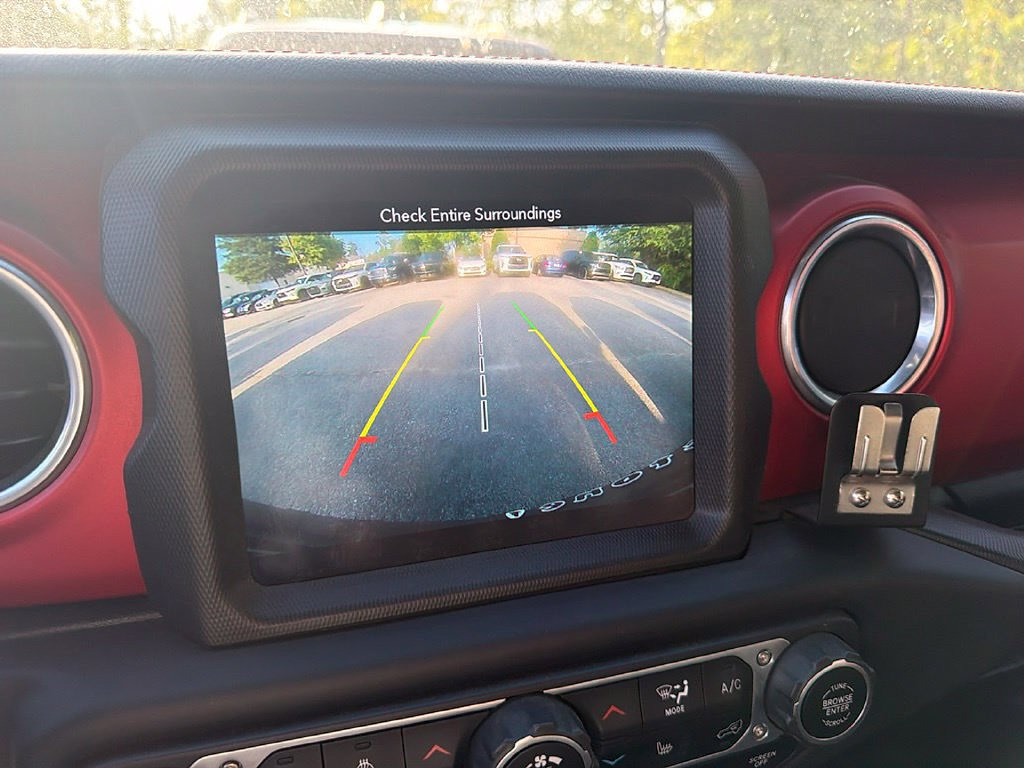 Used 2018 Jeep Wrangler Rubicon w/ Uconnect 4C Nav & Sound Group AWD/4WD image 20