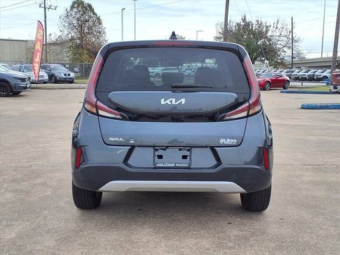 Certified 2023 Kia Soul LX w/ LX Technology Package image 27