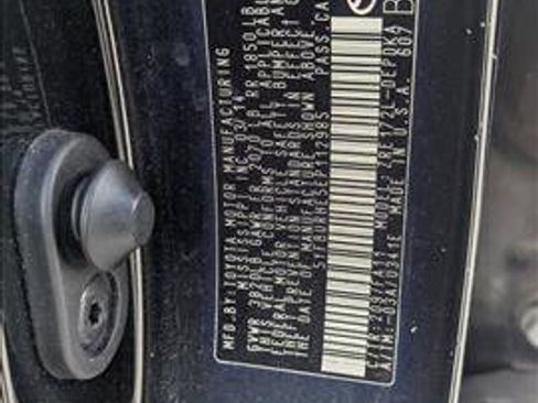 Used 2014 Toyota Corolla L image 22