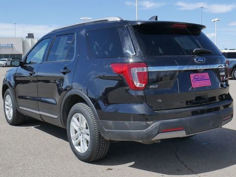Used 2019 Ford Explorer XLT w/ Class III Trailer Tow Package AWD/4WD image 5