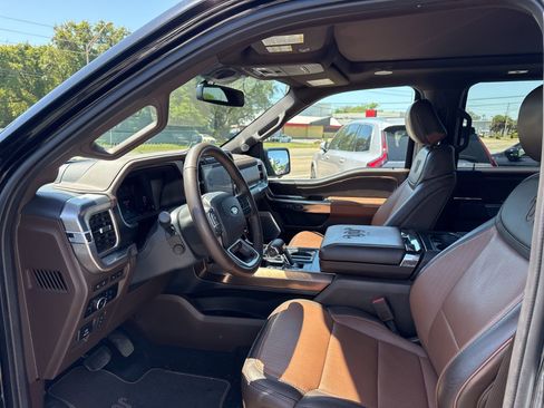 Used 2024 Ford F150 King Ranch w/ FX4 Off-Road Package image 9