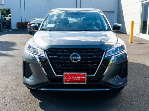 New 2025 Nissan Kicks Play S image 2