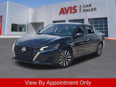 Used 2025 Nissan Altima 2.5 SV