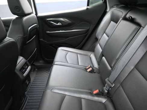 Used 2024 GMC Terrain SLT w/ Infotainment Package II AWD/4WD image 23