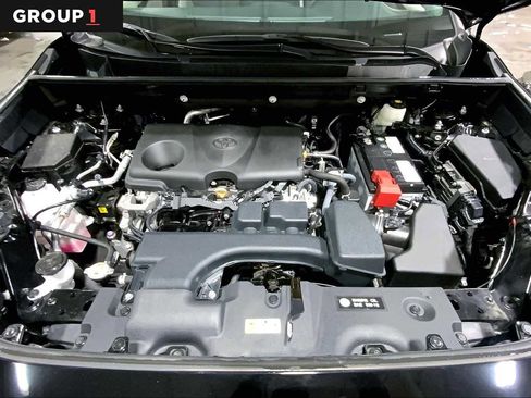 Used 2023 Toyota RAV4 XLE image 31