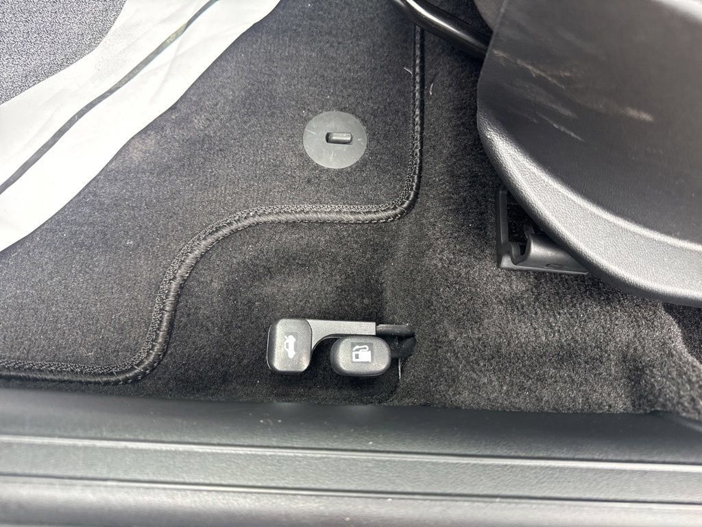 Certified 2026 Hyundai Elantra SE FWD image 40