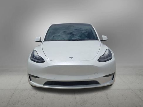 Used 2022 Tesla Model Y Long Range AWD/4WD image 9
