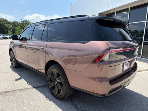 Used 2025 Lincoln Navigator L Black Label AWD/4WD image 5