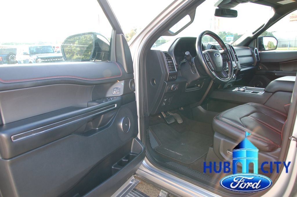 Used 2021 Ford Expedition Limited RWD image 11