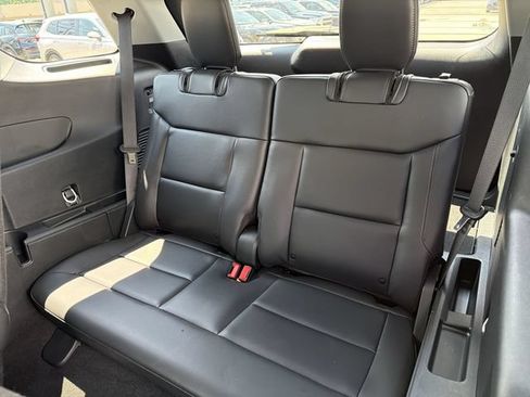 Used 2023 Ford Explorer XLT w/ Equipment Group 202A AWD/4WD image 25