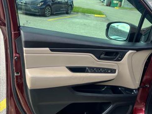 Used 2018 Honda Odyssey EX-L image 16