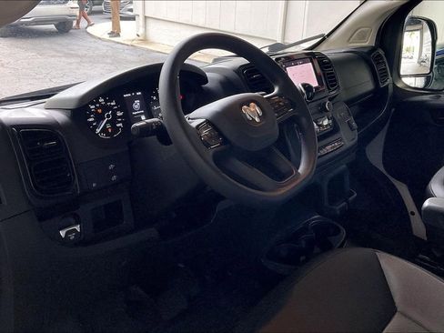 Used 2025 RAM ProMaster 3500 w/ Convenience Group FWD image 4