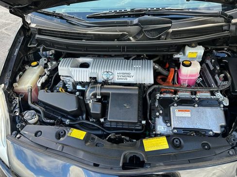 Used 2012 Toyota Prius Three FWD image 23