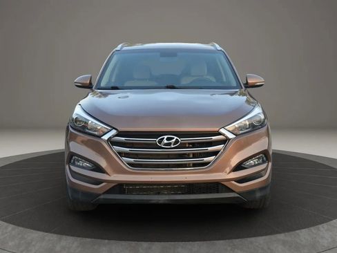 Used 2016 Hyundai Tucson Sport image 2