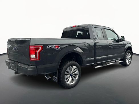 Used 2017 Ford F150 XL w/ Equipment Group 101A Mid image 3