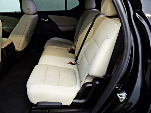 Used 2022 Chevrolet Traverse LS w/ Midnight/Sport Edition FWD image 10
