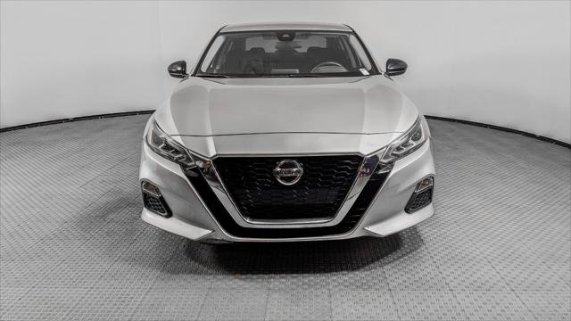 Used 2022 Nissan Altima 2.5 SR FWD image 12
