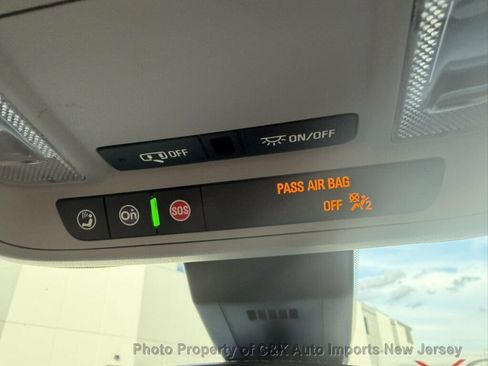 Used 2022 Chevrolet Equinox LS FWD image 16