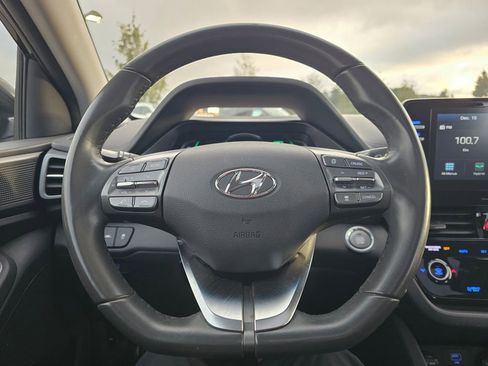 Used 2020 Hyundai Ioniq SEL image 24