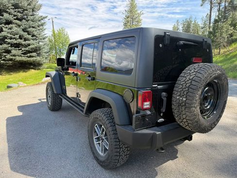 Used 2015 Jeep Wrangler Unlimited Sport w/ Quick Order Package 23S AWD/4WD image 6
