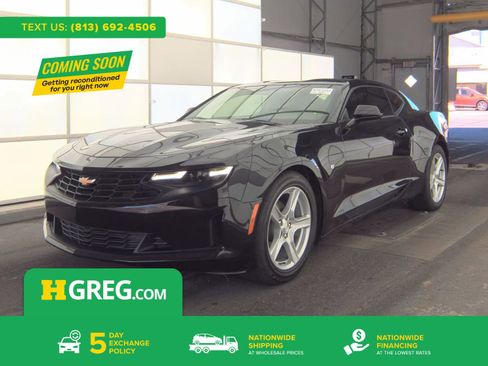 Used 2023 Chevrolet Camaro LT image 1