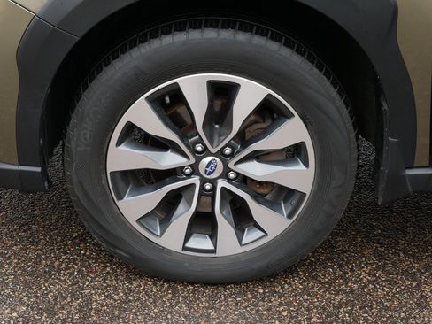 Certified 2023 Subaru Outback Limited image 15