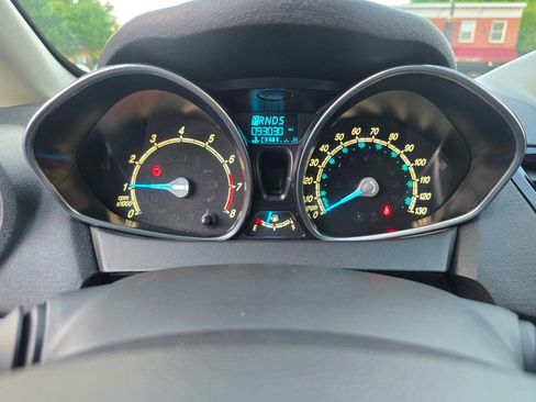 Used 2014 Ford Fiesta SE w/ Equipment Group 201A FWD image 8