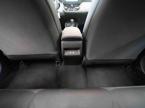 Used 2025 Toyota Corolla LE FWD image 22