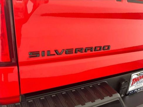 Used 2021 Chevrolet Silverado 1500 Custom Trail Boss w/ LPO, Dark Essentials Package AWD/4WD image 30