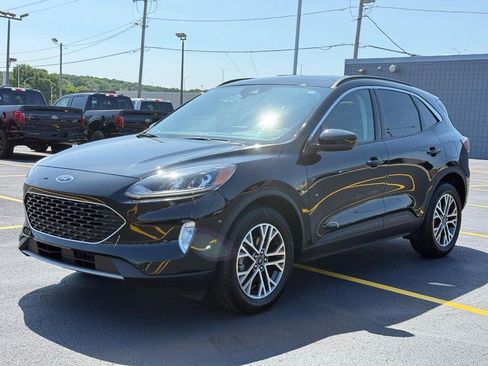 Certified 2022 Ford Escape SEL AWD/4WD image 10
