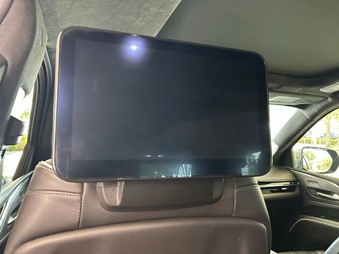 Used 2023 Cadillac Escalade V w/ Heavy-Duty Trailer Package AWD/4WD image 45
