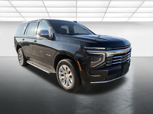 Used 2025 Chevrolet Tahoe Premier RWD image 1