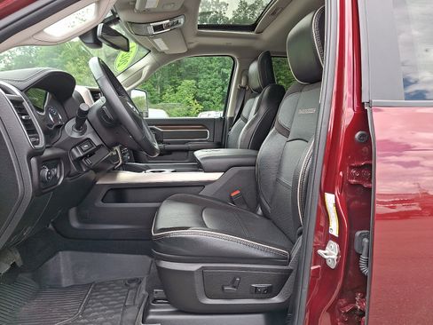 Used 2024 RAM 3500 Laramie AWD/4WD image 13