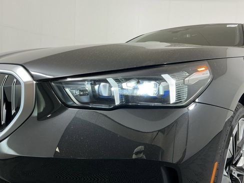 New 2026 BMW 530i w/ Premium Package RWD image 5