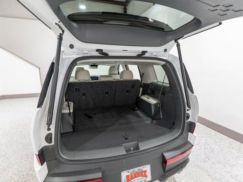 Used 2025 Hyundai Santa Fe SEL FWD image 33