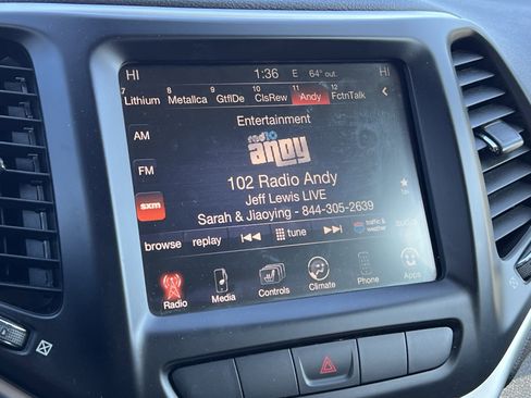 Used 2014 Jeep Cherokee Limited w/ Luxury Group image 24