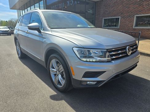 Certified 2021 Volkswagen Tiguan SEL AWD/4WD image 1