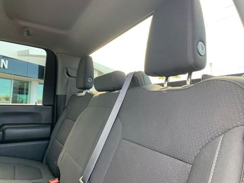 Used 2021 Chevrolet Silverado 2500 Custom w/ Custom Value Package image 11