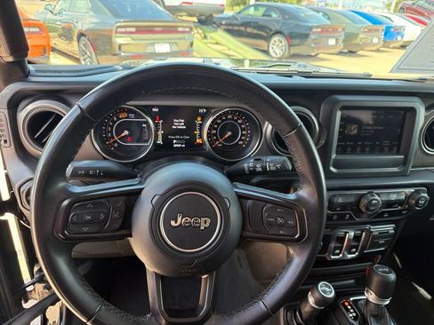 Used 2022 Jeep Wrangler Sport AWD/4WD image 8