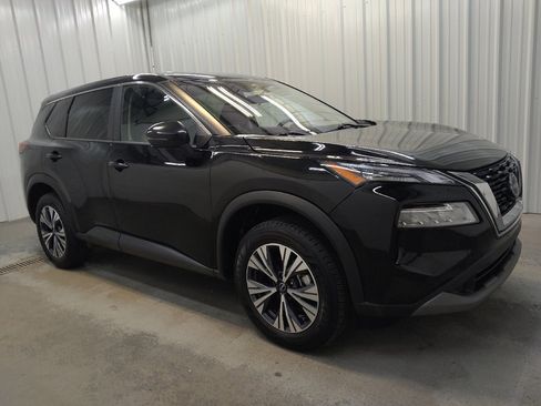 Used 2022 Nissan Rogue SV FWD image 11